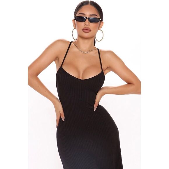 Fashion Nova all I ever needed maxi dres - Picture 3 of 10